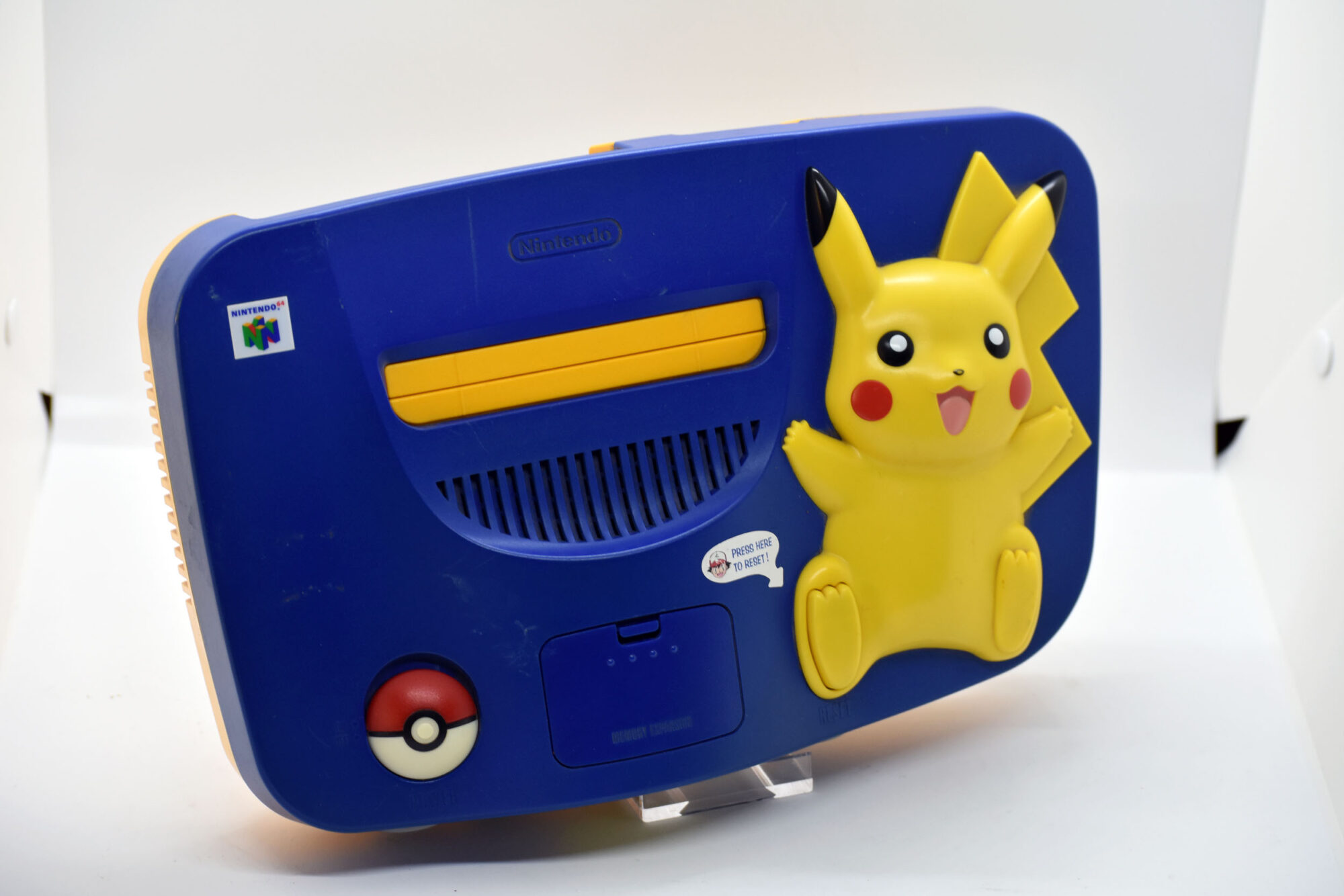 Nintendo 64 Pikachu